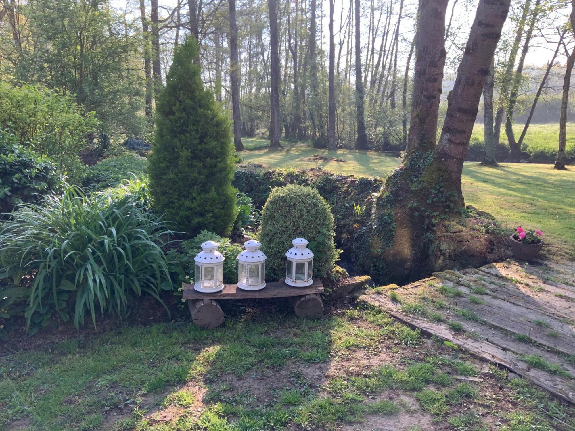 Le Moulin De La Castellerie Bed & Breakfast Moon-sur-Elle Екстериор снимка