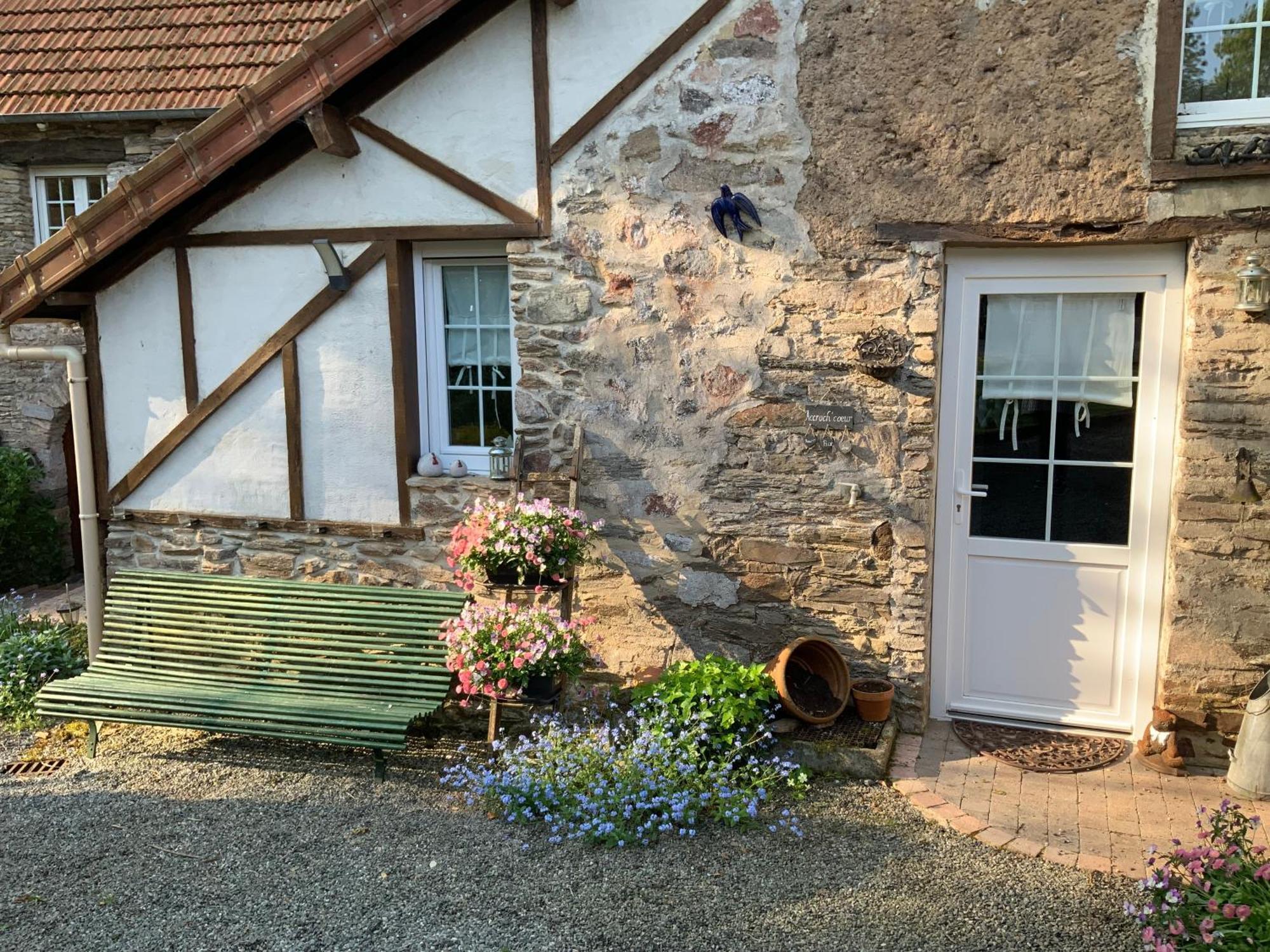 Le Moulin De La Castellerie Bed & Breakfast Moon-sur-Elle Екстериор снимка