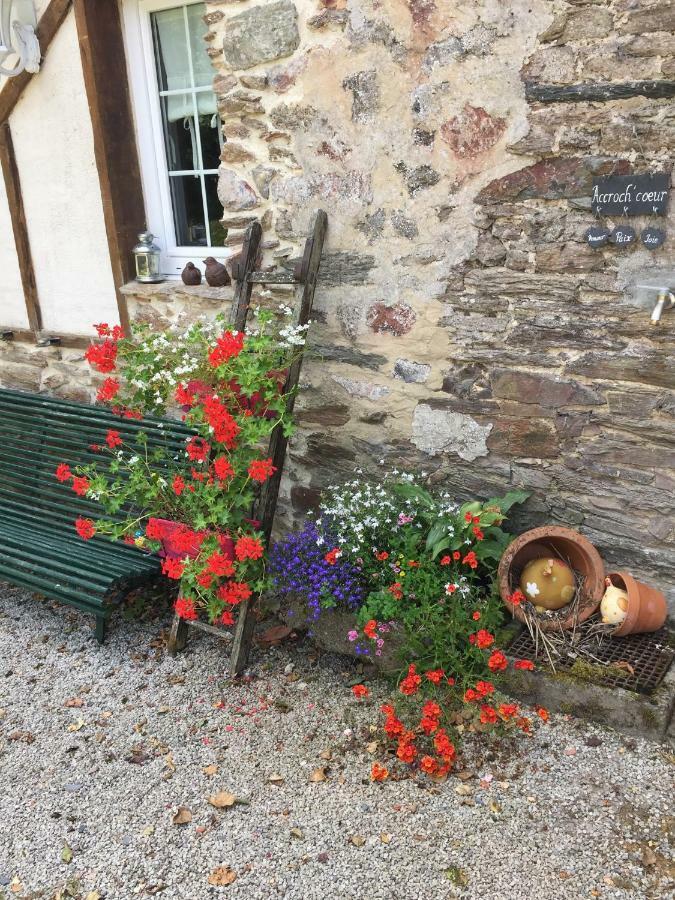 Le Moulin De La Castellerie Bed & Breakfast Moon-sur-Elle Екстериор снимка